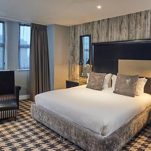 Club Kamer met een King Size Bed