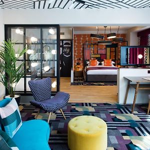 Signature King Suite